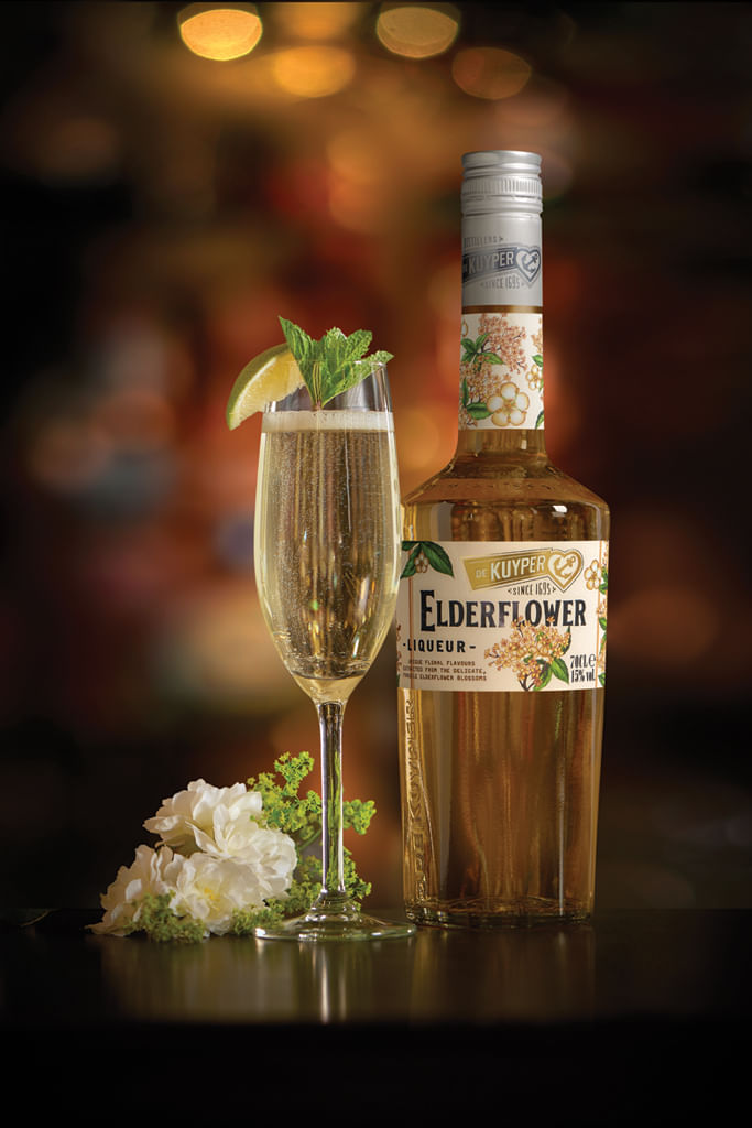 Licor_Fino_Flor_Sabugueiro_Elderflower_DeKuyper_Garrafa_700ml